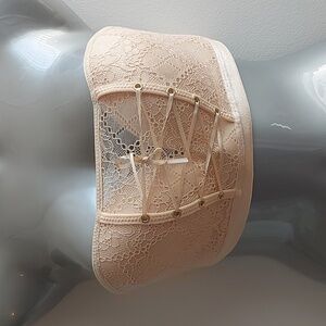 NWOT Strapless Bra 90C